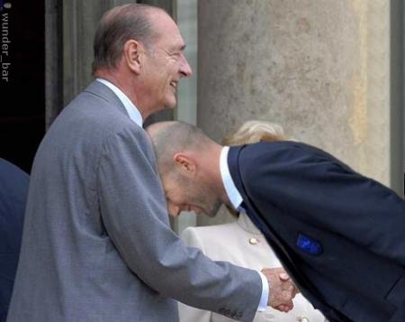 wa howa malo kais7abo le3ab dile italy